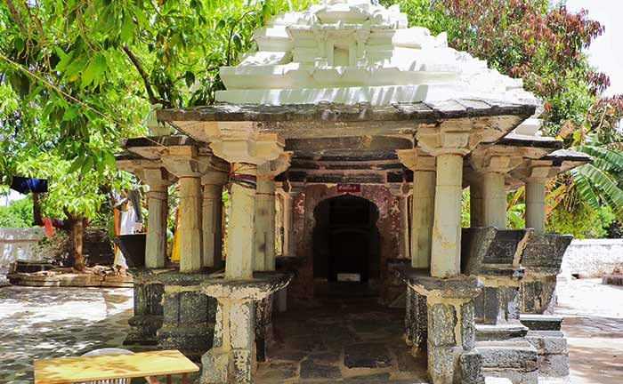 Achaleshwar Mahadev Temple